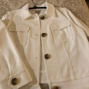 NWT Chico’s Cream ColorJacket w/ Large Tan Buttons